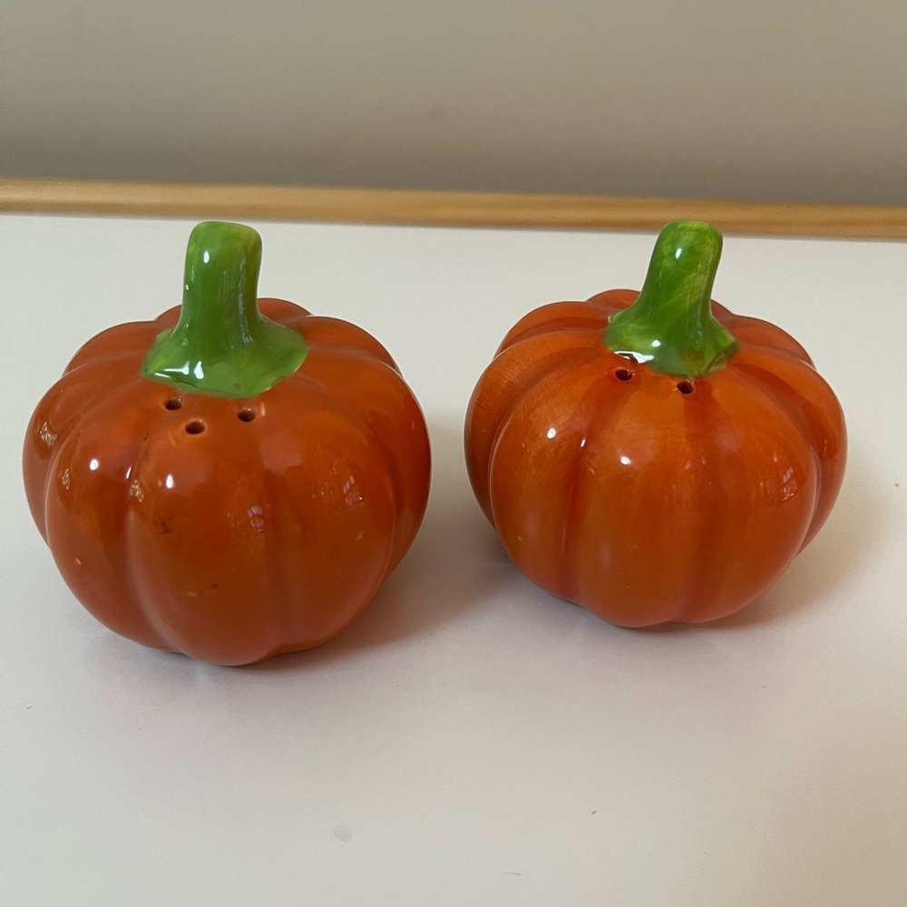 Pumpkin Salt And Pepper Shakers